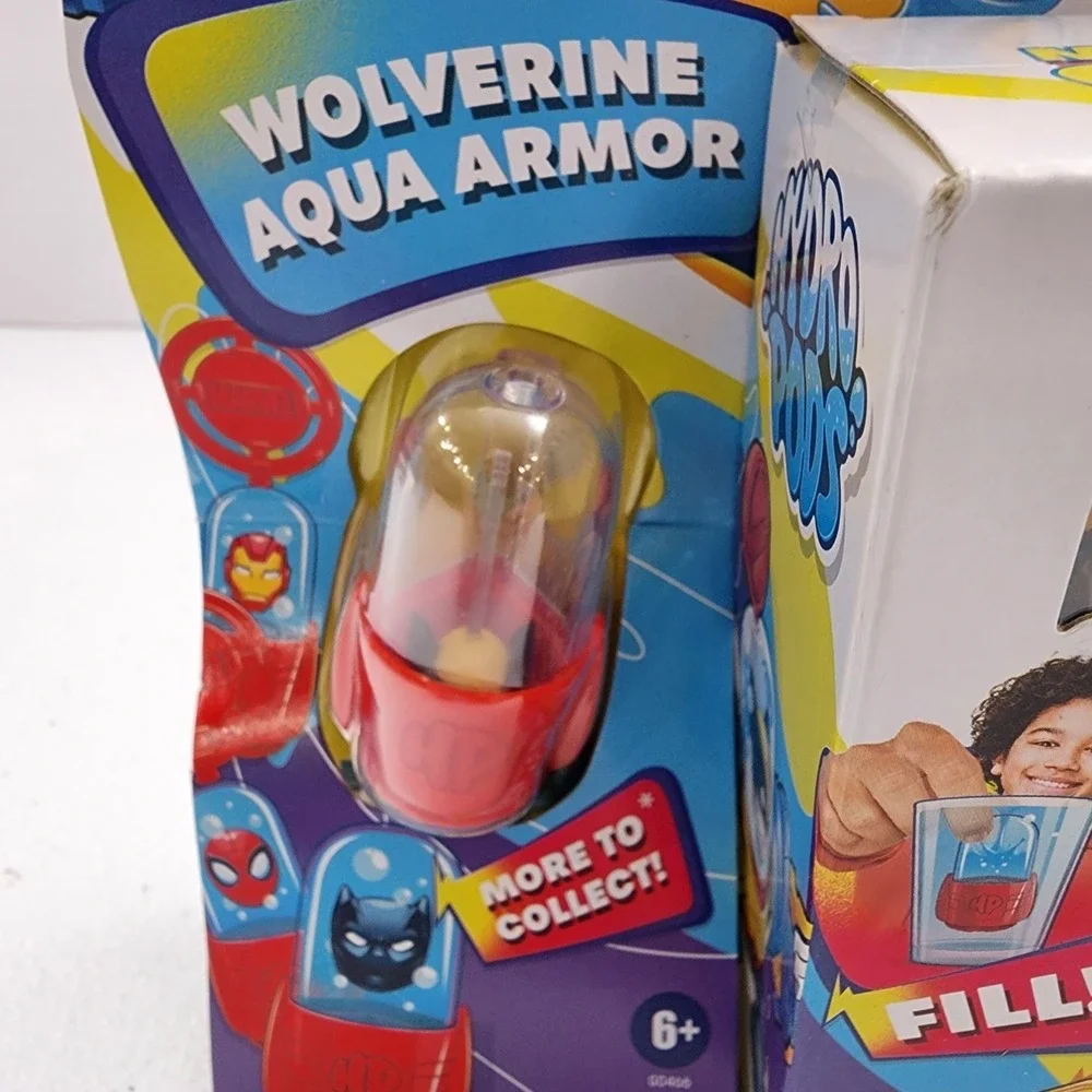 New Hydro Pods Marvel Wolverine Aqua Armor Mech Suit Battle Set Water Activated